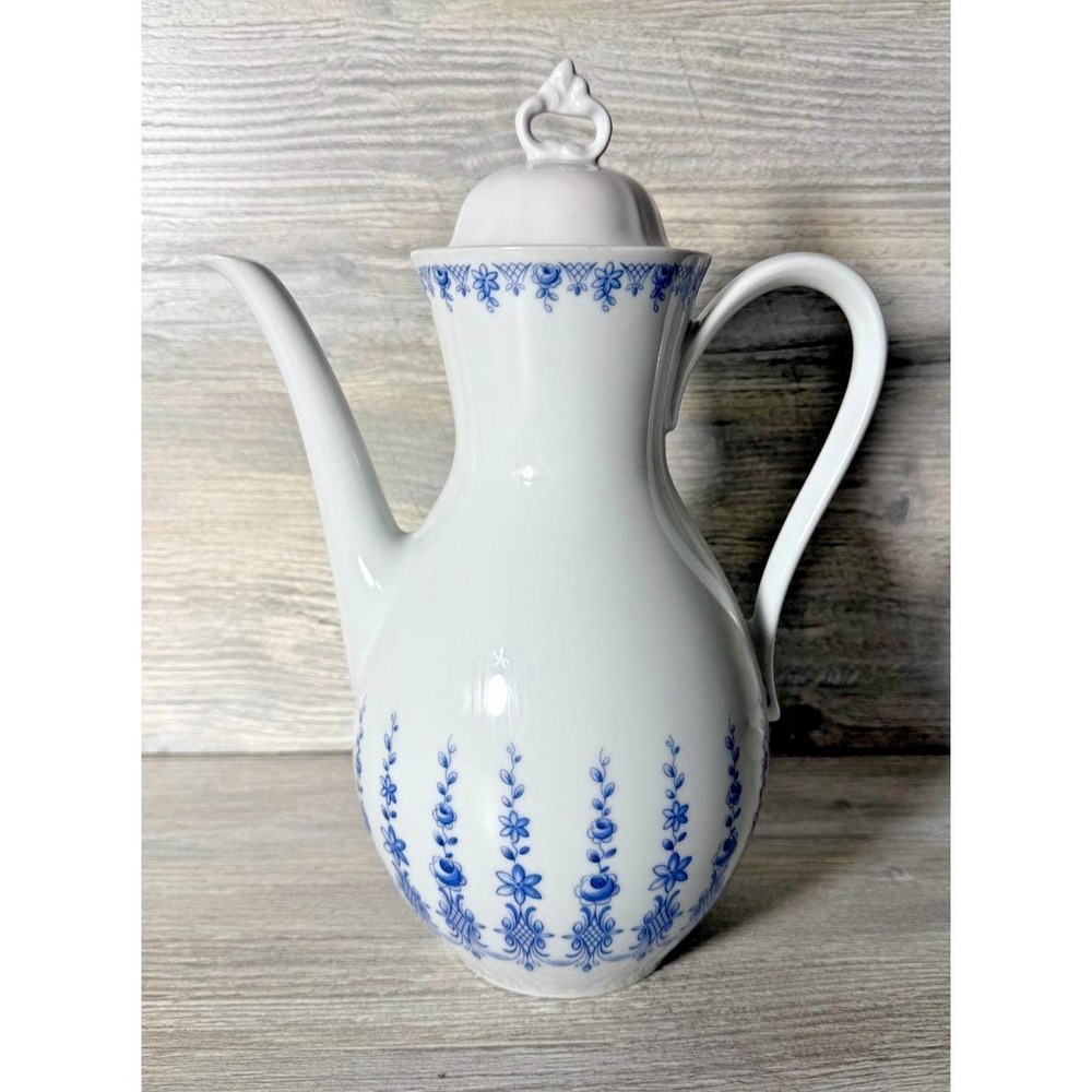 Bareuther Waldsassen Bavaria Germany Coffee Pot Cobalt Blue Trail Floral Lace